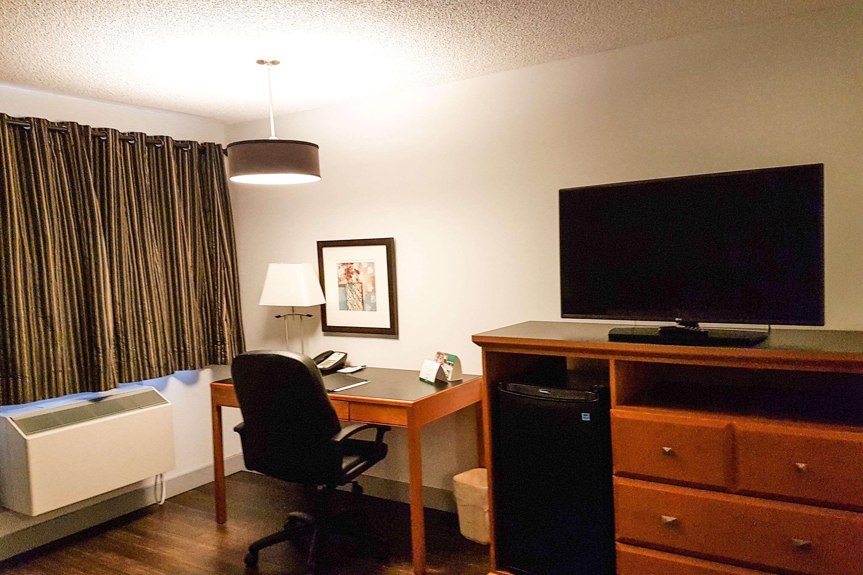 Quality Inn West Edmonton Exteriör bild